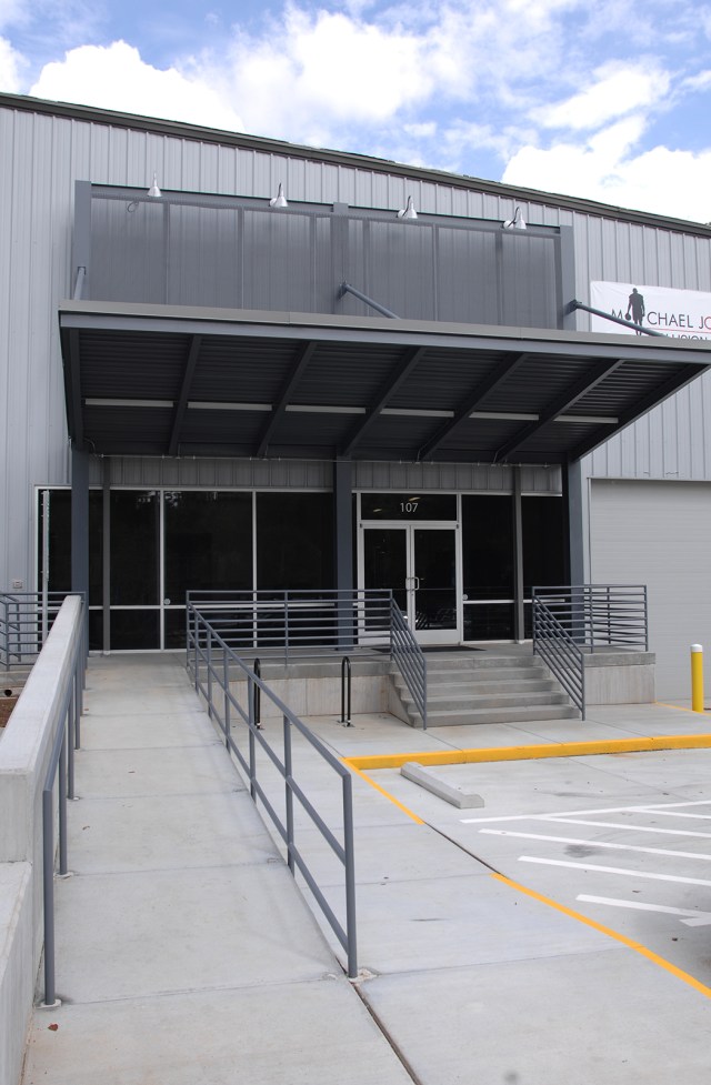 Michael Jordan Collision Center - New Entrance